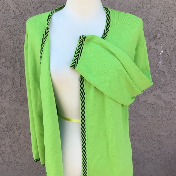 Finity Women Green and Black Cardigan - Picture 5 of 10